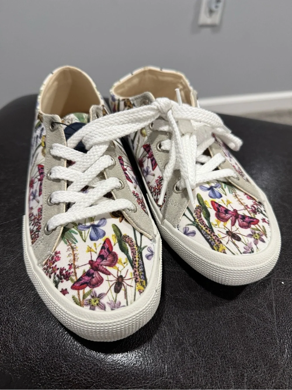 Inkkas Women's Floral Canvas Slip-On Sneakers - Cream